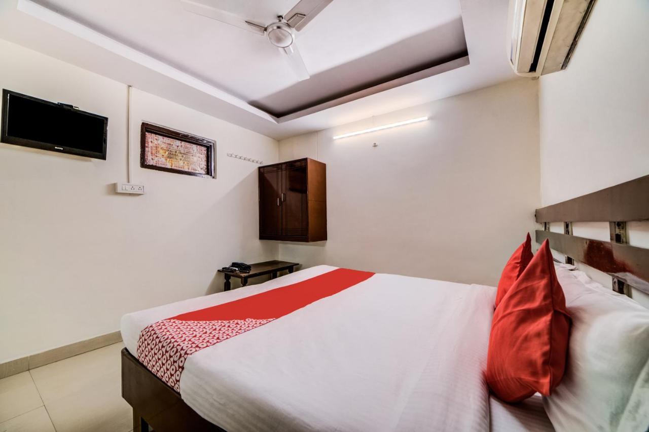 Oyo 33504 Hotel Ananda Inn Hyderabad Exteriör bild