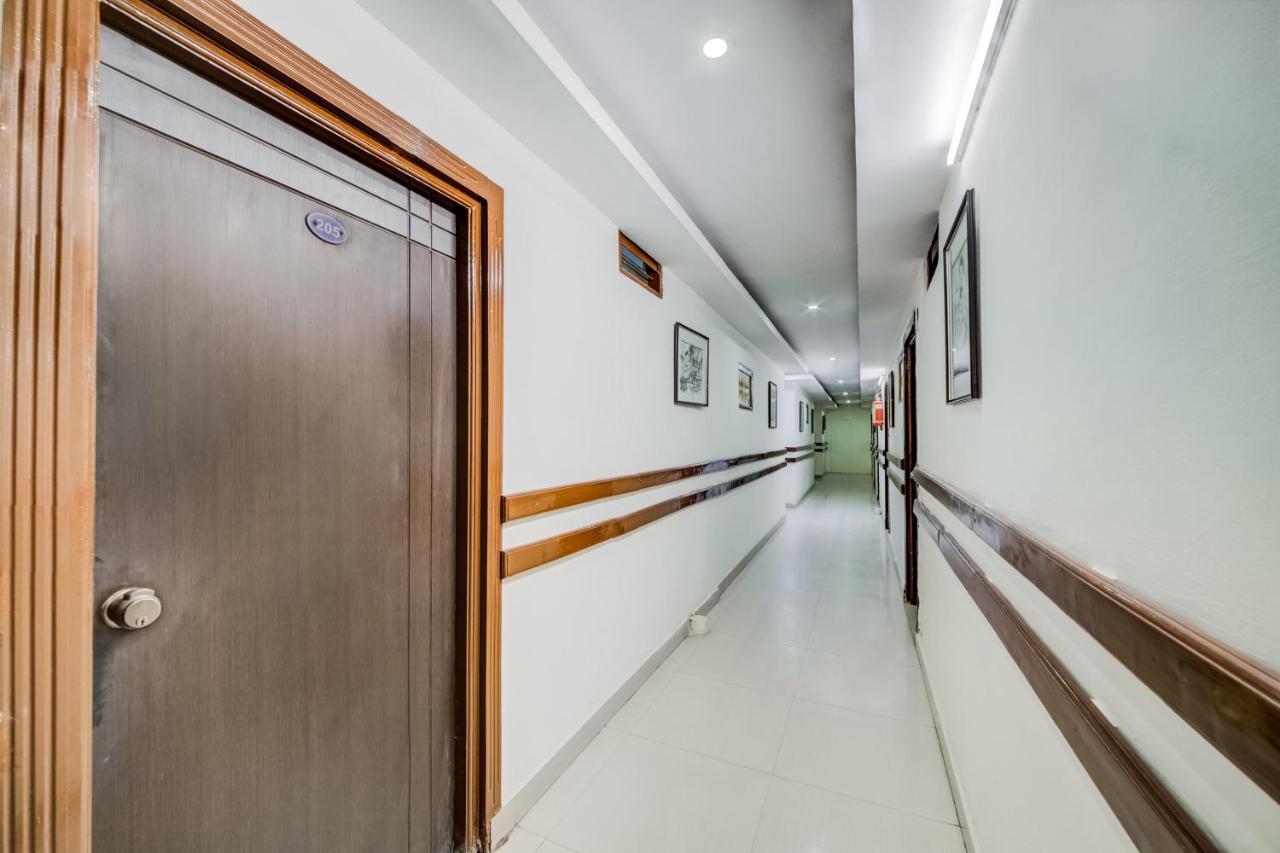 Oyo 33504 Hotel Ananda Inn Hyderabad Exteriör bild
