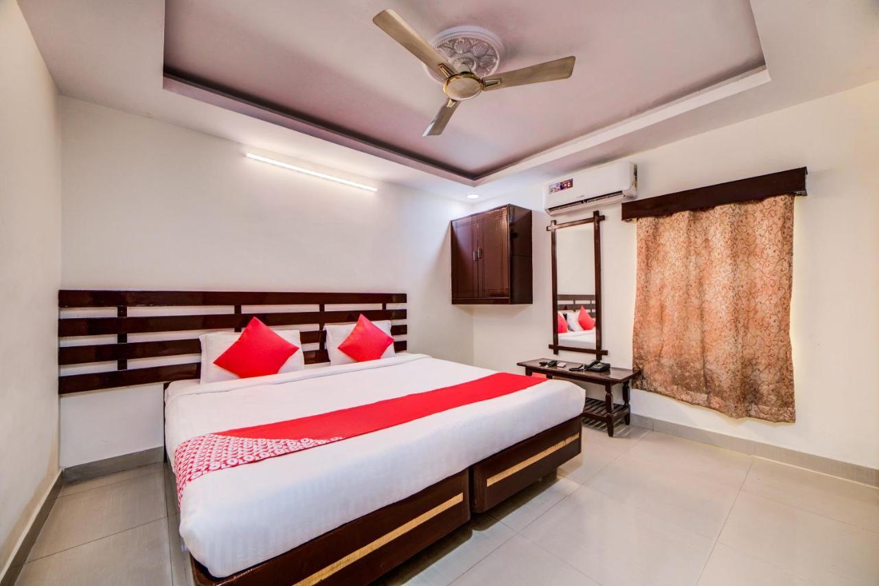Oyo 33504 Hotel Ananda Inn Hyderabad Exteriör bild
