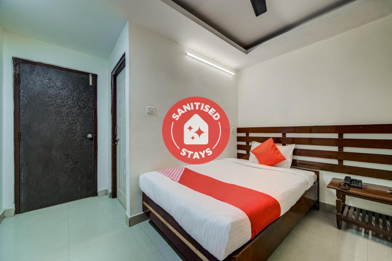 Oyo 33504 Hotel Ananda Inn Hyderabad Exteriör bild