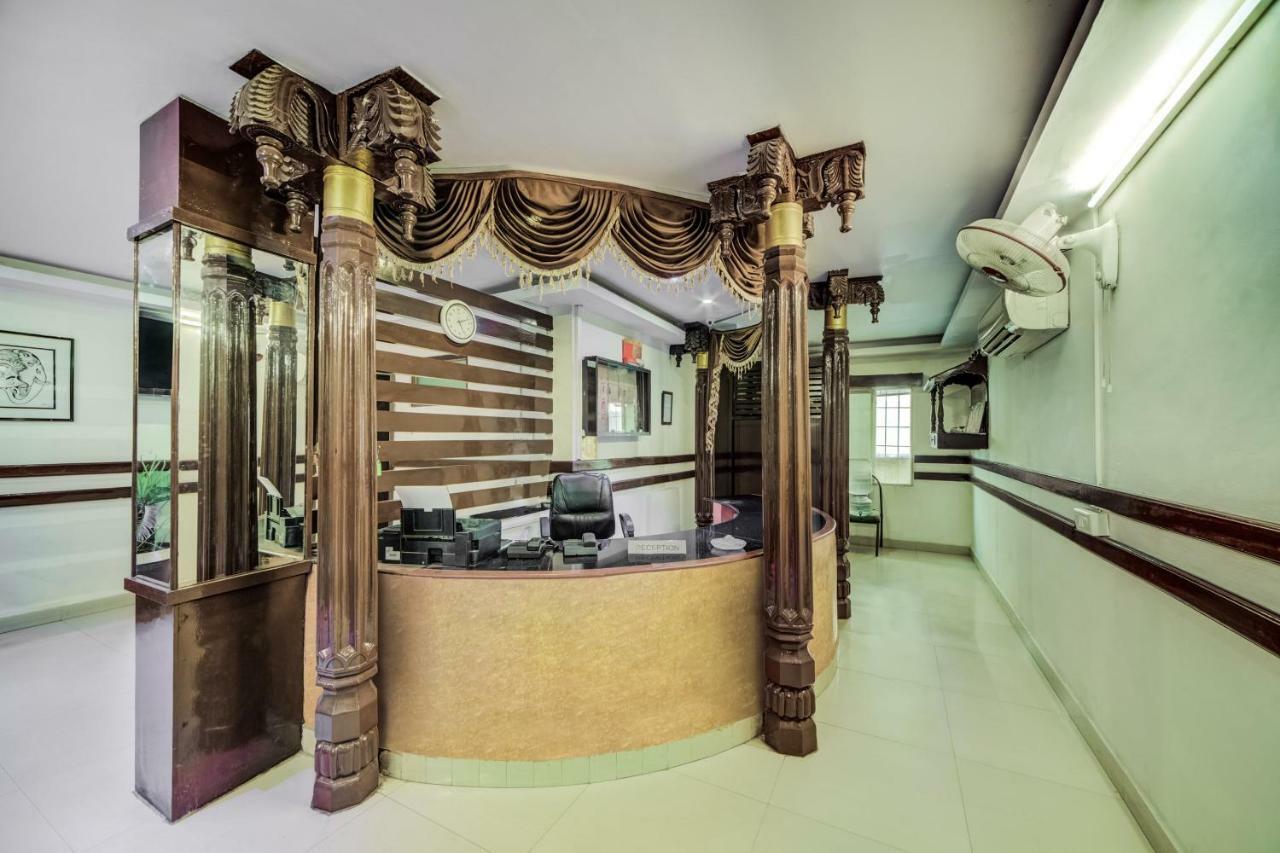 Oyo 33504 Hotel Ananda Inn Hyderabad Exteriör bild