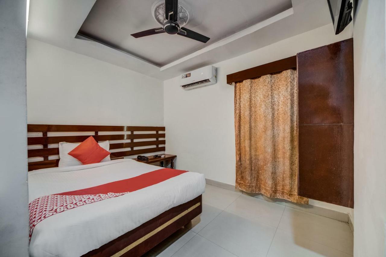Oyo 33504 Hotel Ananda Inn Hyderabad Exteriör bild