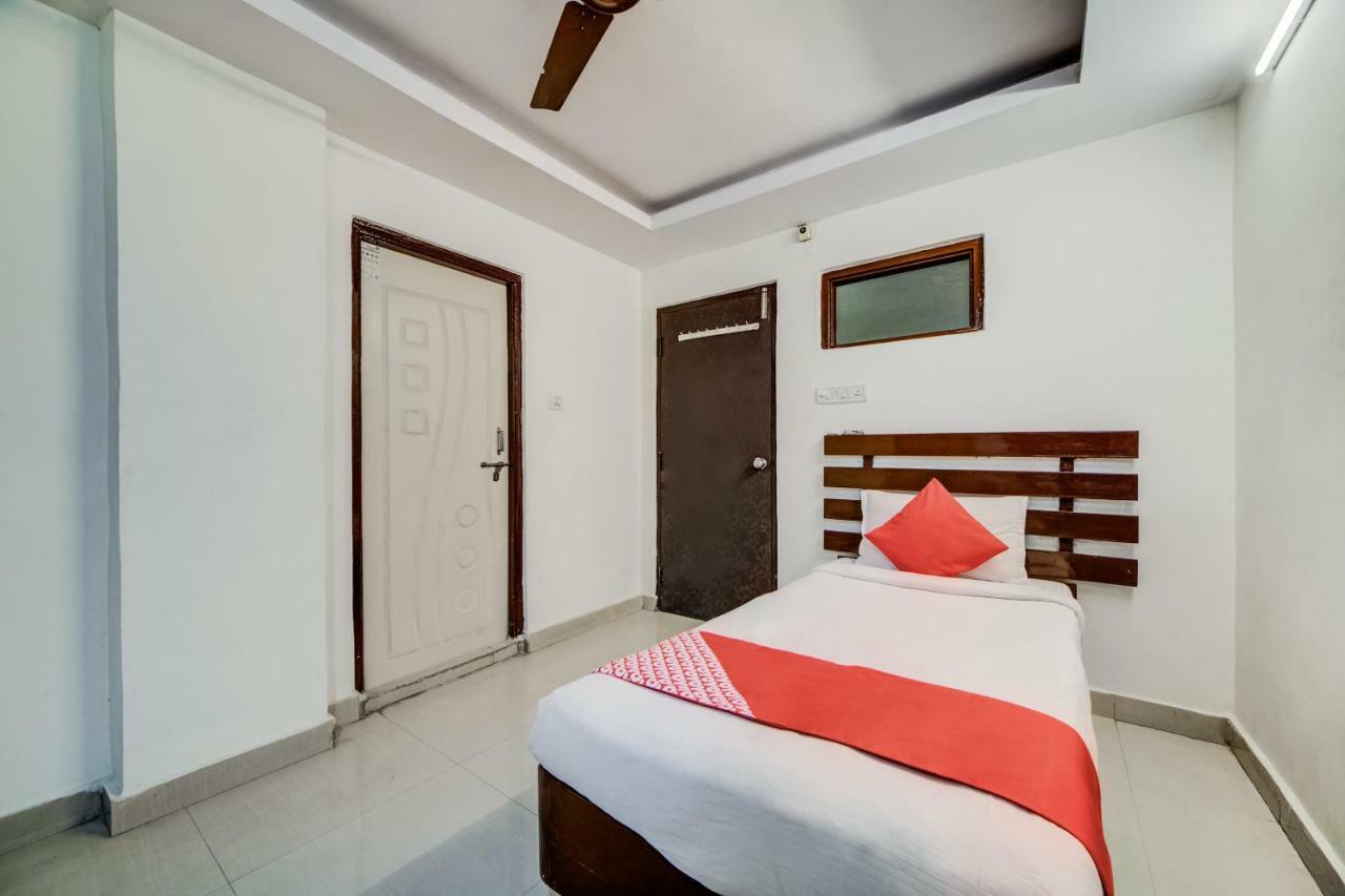 Oyo 33504 Hotel Ananda Inn Hyderabad Exteriör bild